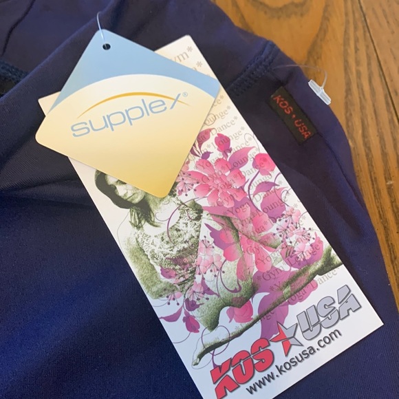 NWT KOS USA Navy Blue Cropped Style Capri‎ Size Small - Picture 2 of 3